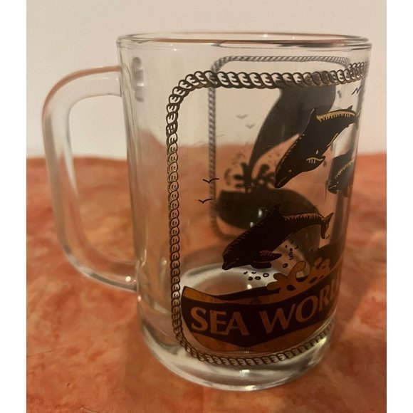 Vintage Sea World Black Gold Accent Glass Coffee Cup Mug Shamu Dolphins - Picture 3 of 8